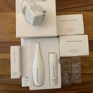 Rodan and Fields pore cleansing MD kit